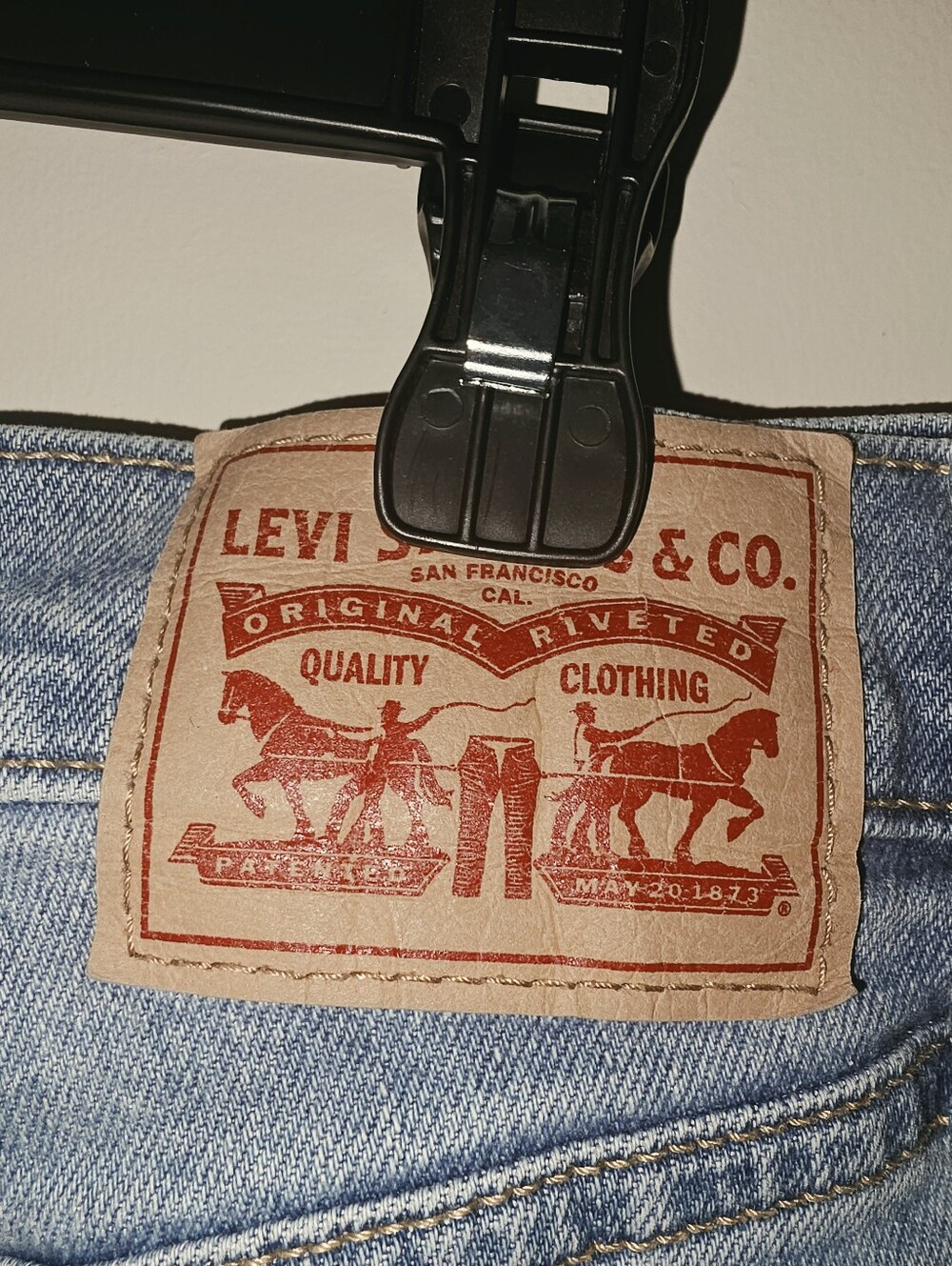Levis Ribcage Straight Size 32 - Picture 2 of 5
